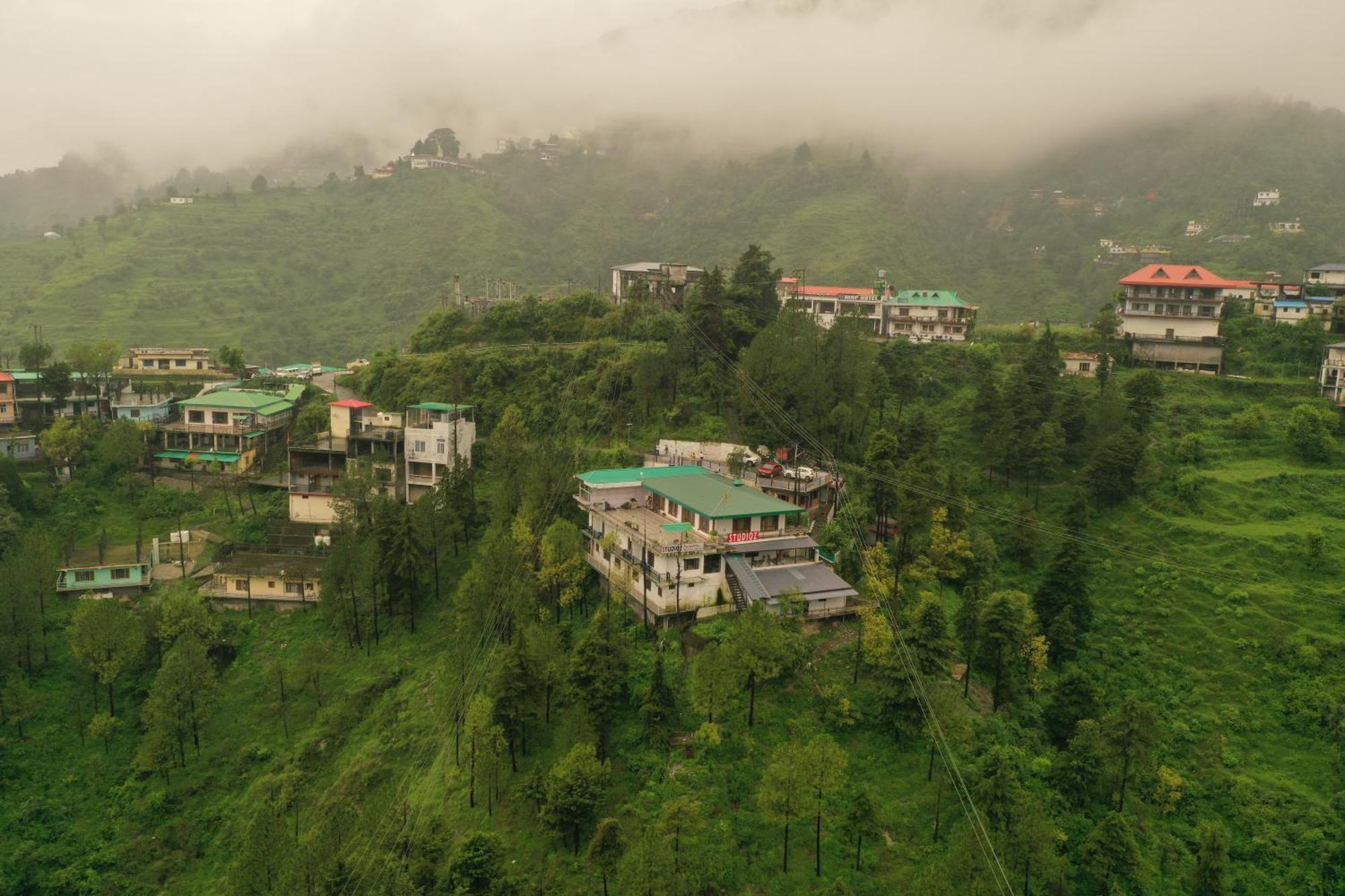 Studioz Paradise Hills Массури Экстерьер фото